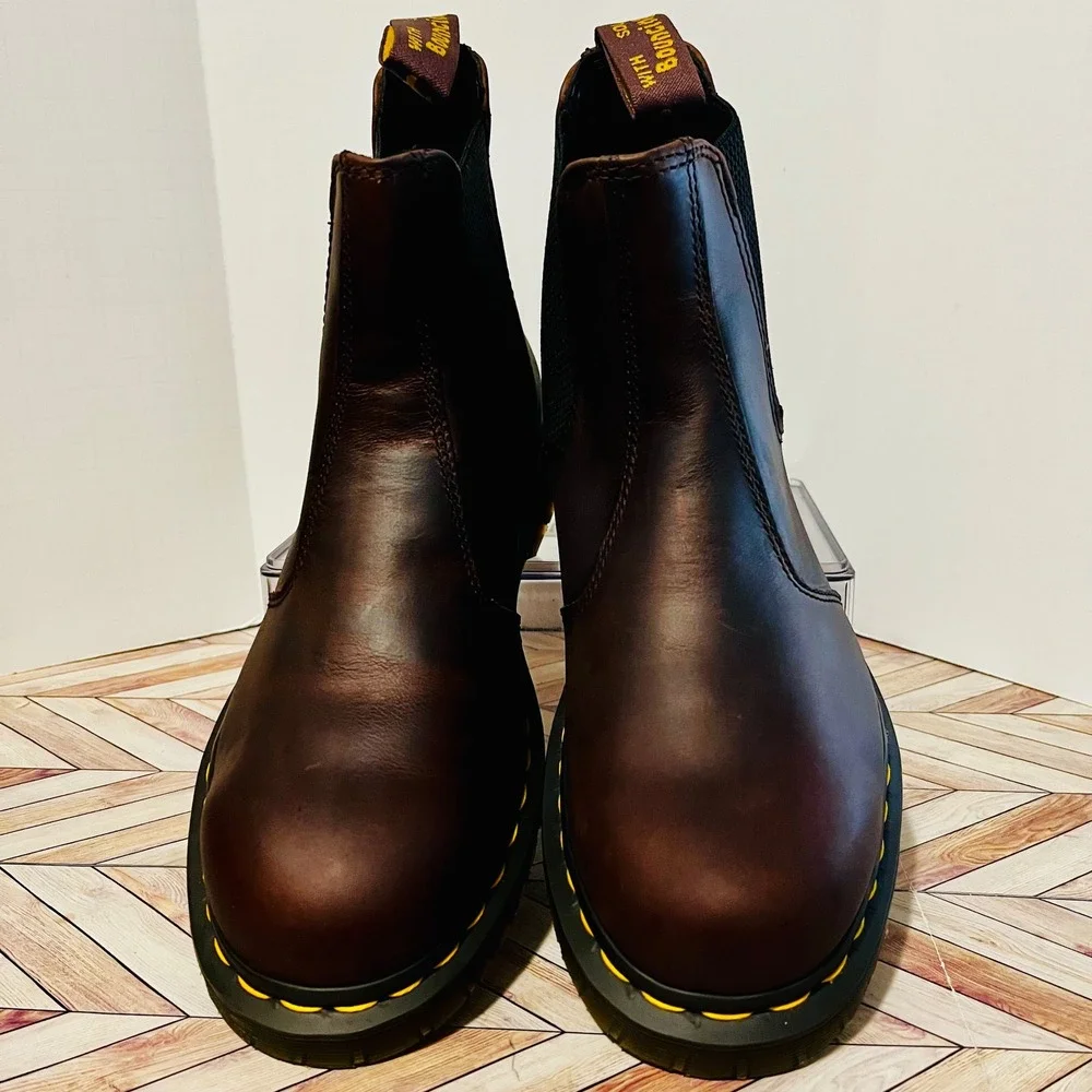 Dr Martens 2976 Waxed Full Grain Leather Chelsea Boots Men 7 Women 8 Dark Brown